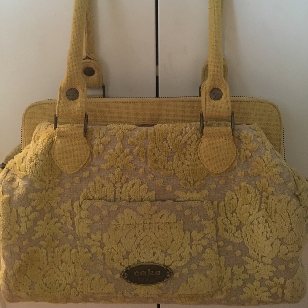 Cake by petunia diaper bag